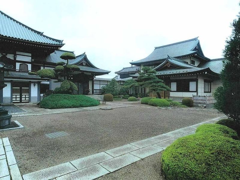 広源寺墓苑
