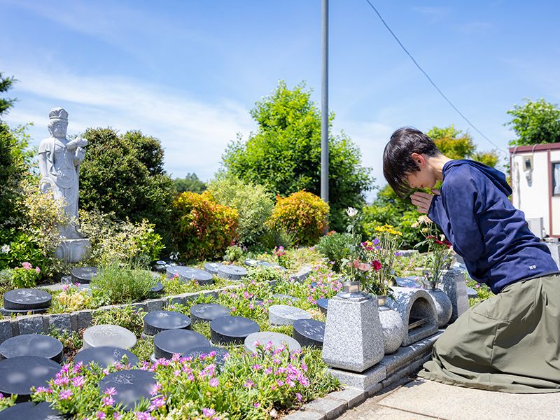 ロイヤル藤沢長後樹木葬墓地