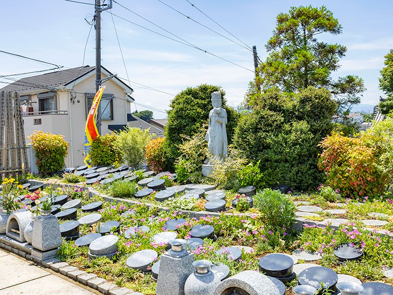 ロイヤル藤沢長後樹木葬墓地