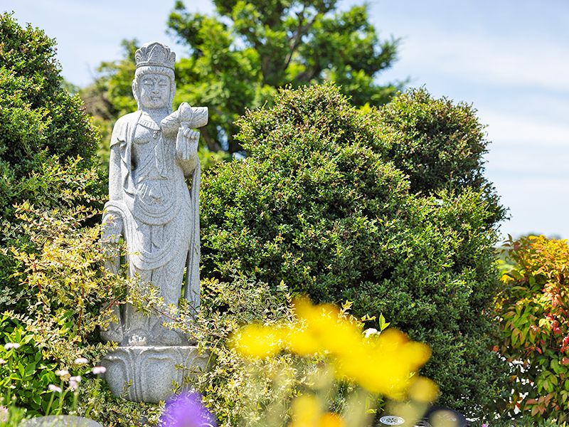 ロイヤル藤沢長後樹木葬墓地
