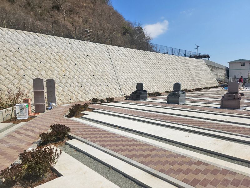 鶴巻霊園 もえぎのさと