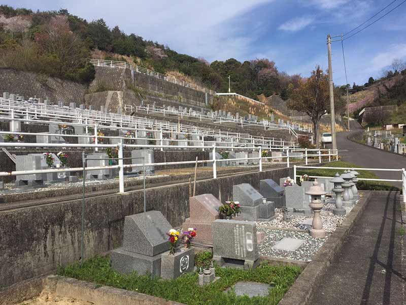 丸亀市営 十三塚墓地