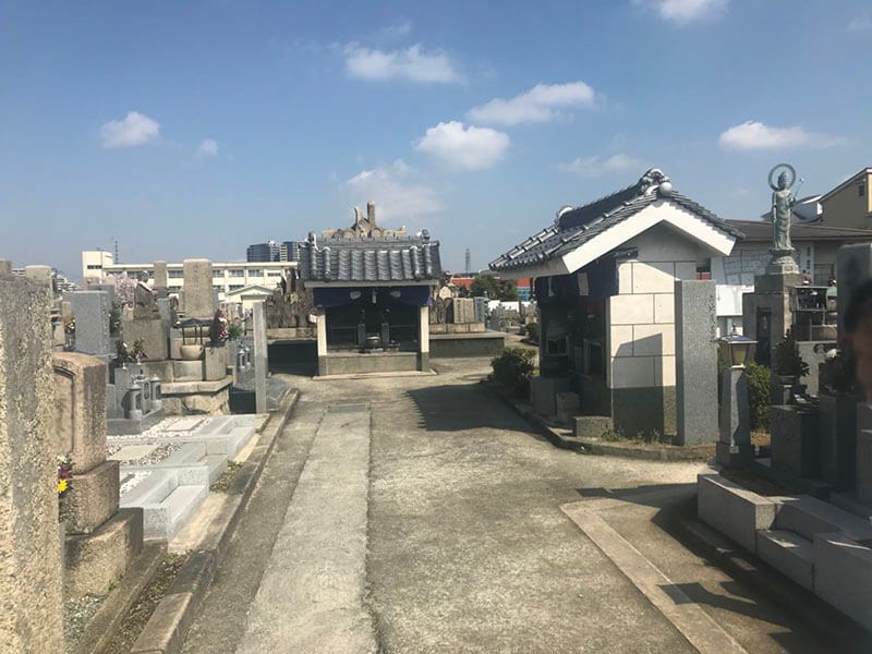 新家・金岡・野尻共同墓地
