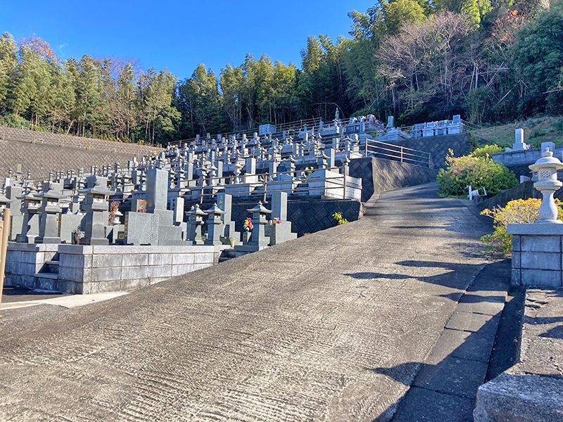 前原加布里霊園園内風景