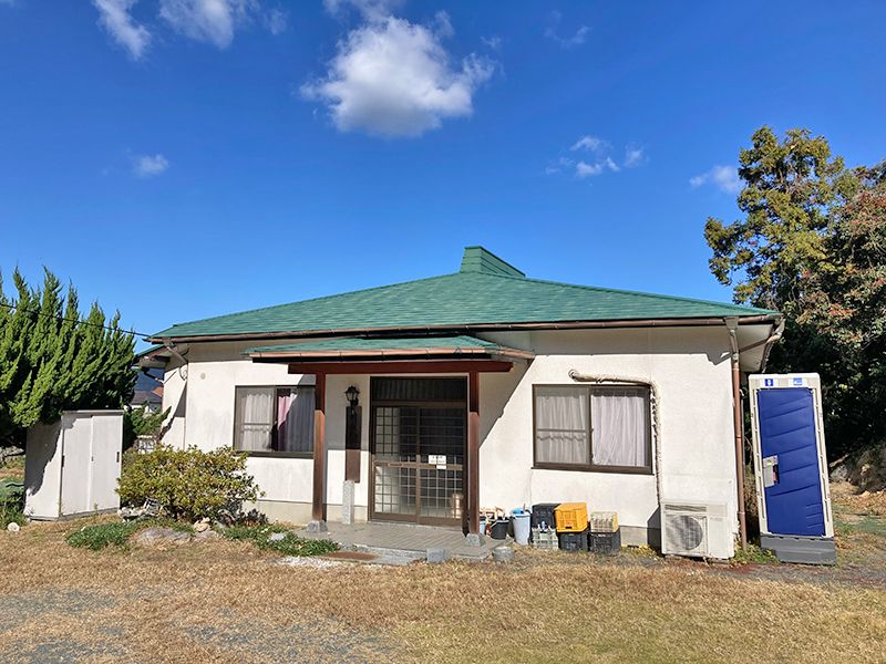 前原加布里霊園管理棟