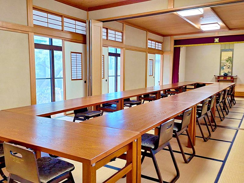 納骨法要後の会食もお寺で執り行えます