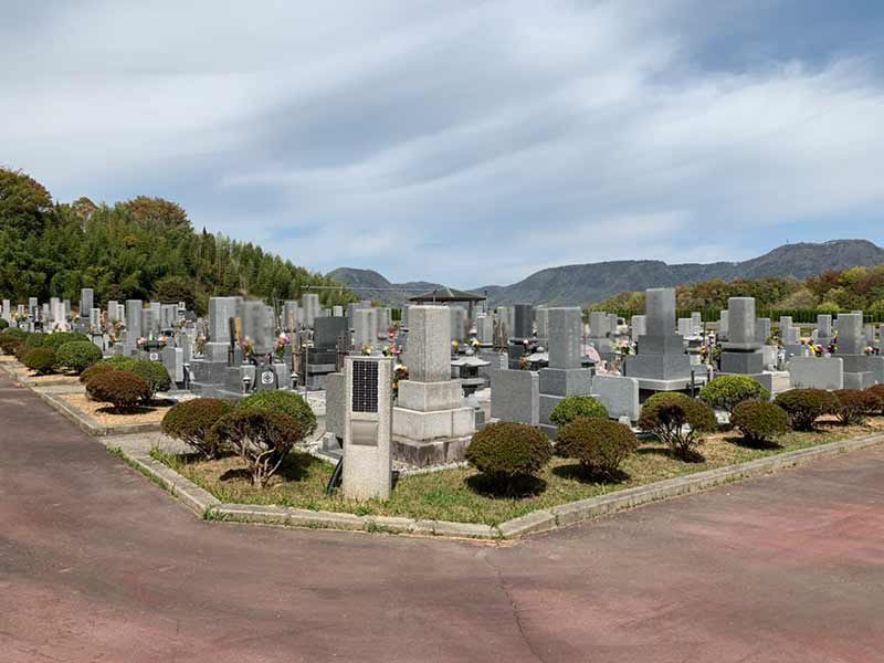 高松市六ッ目公園墓地