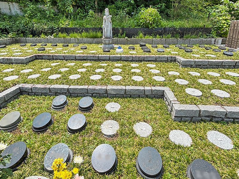 八王子高尾「光とガラスの花壇墓地」花ごころ