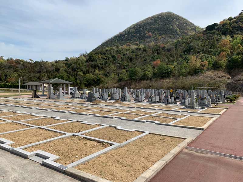 高松市六ッ目公園墓地