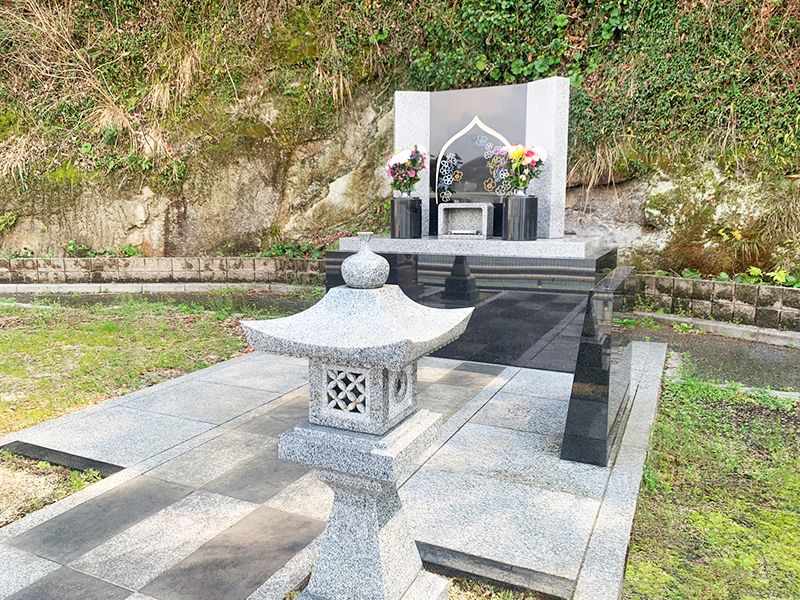 坂海望霊園