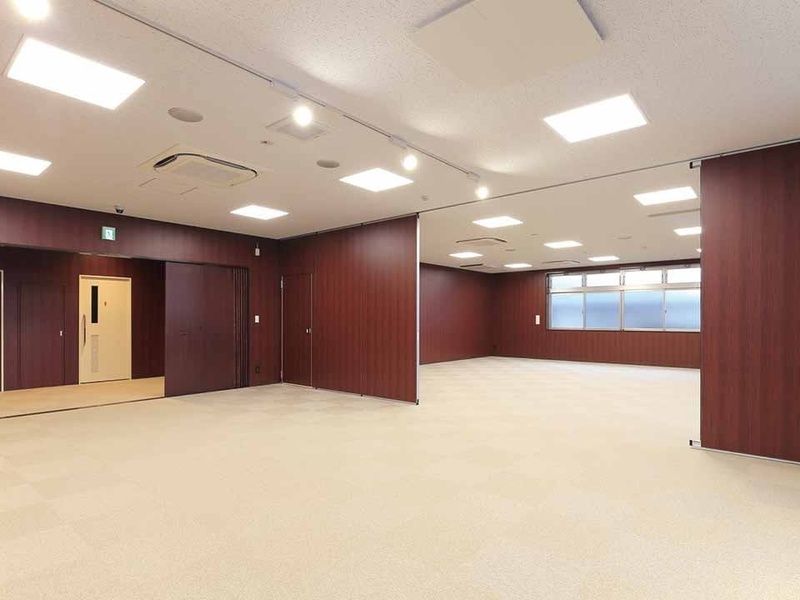セレモニーホール（小～大に分割可）