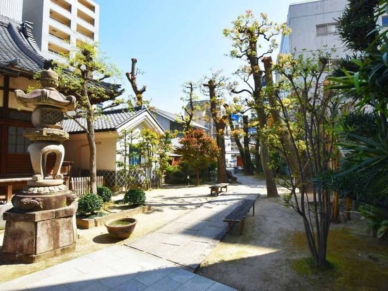 久遠寺 境内納骨あかり御堂／永代供養墓まどかの丘
