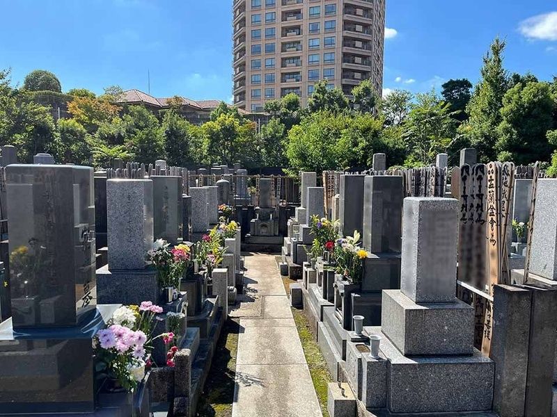 長伝寺墓苑
