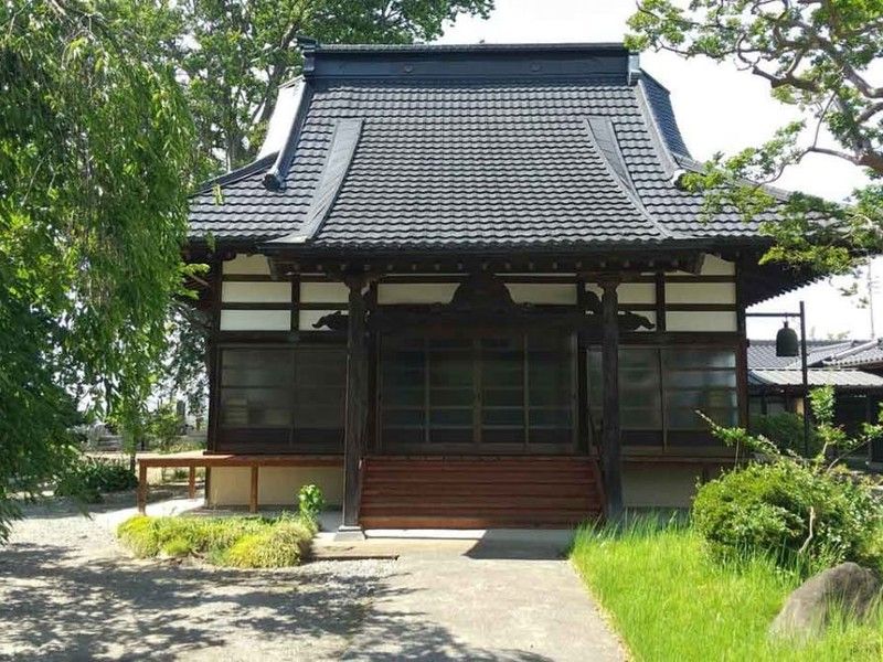 鎌田山 本誓寺