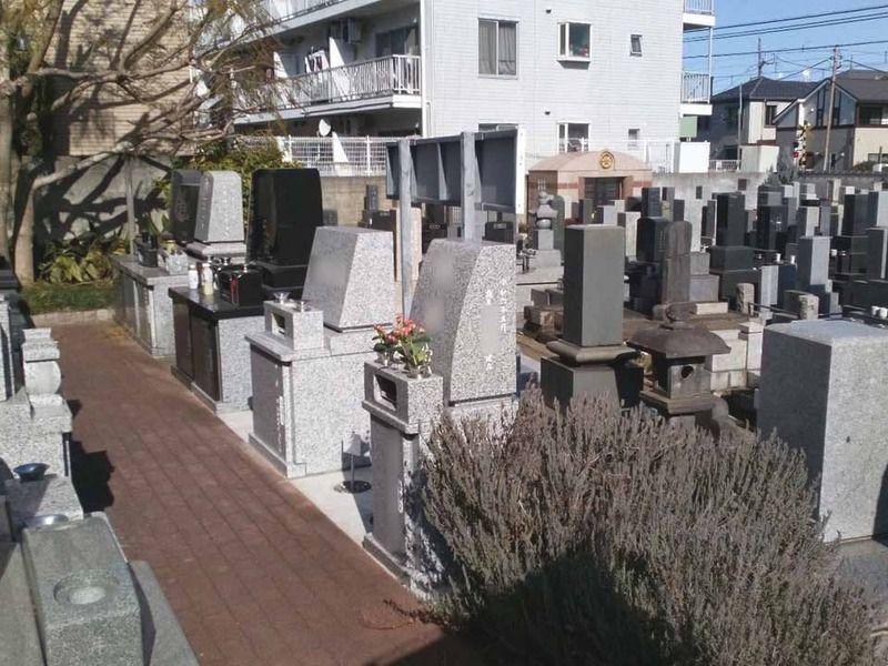 好評のコンパクトサイズの墓所です