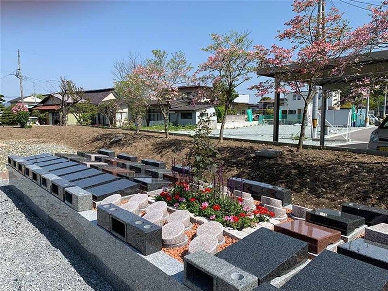 浄国寺墓苑
