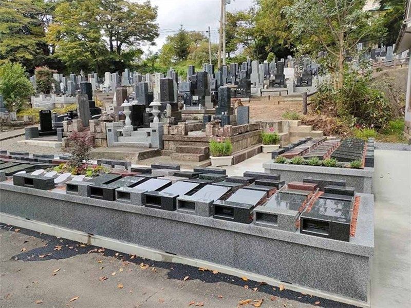 大満寺墓苑