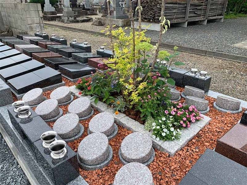 東源寺墓苑