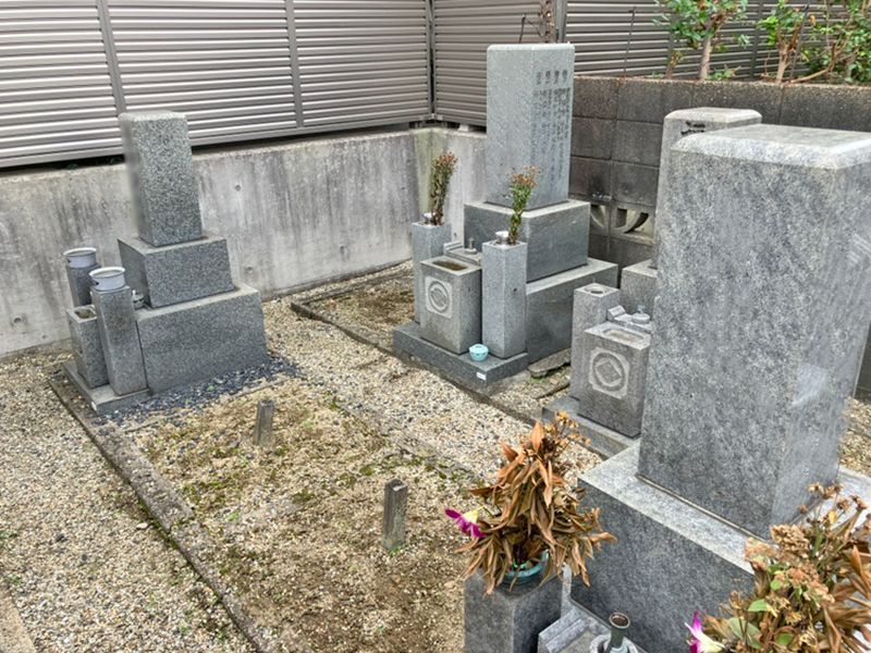 諸口共同墓地