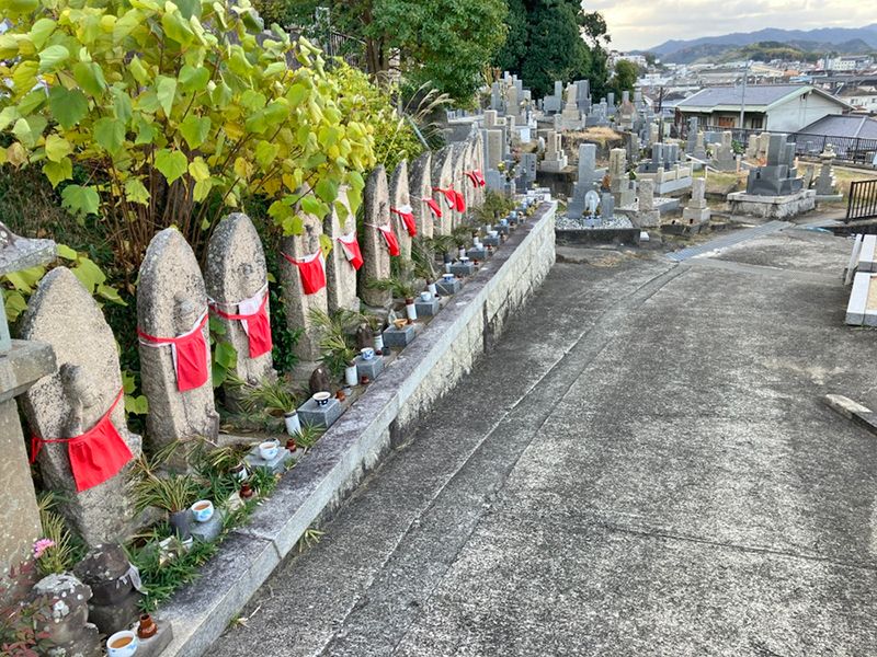 信達市場共同墓地
