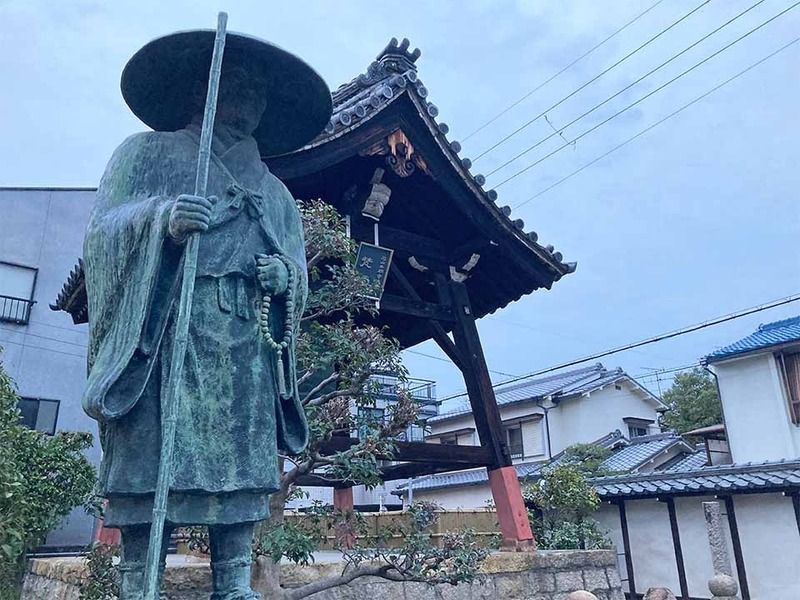 定専坊鐘楼堂