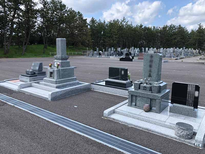 白山市営 湊墓地公苑