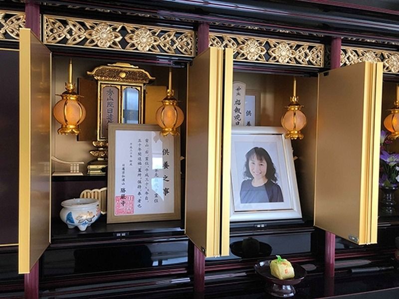 甲型（仏壇型）下部に骨壷9〜15個を収納　75万円
