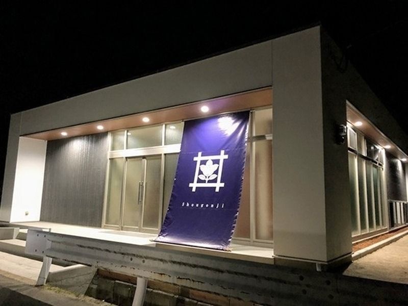 納骨堂外観（夜景）