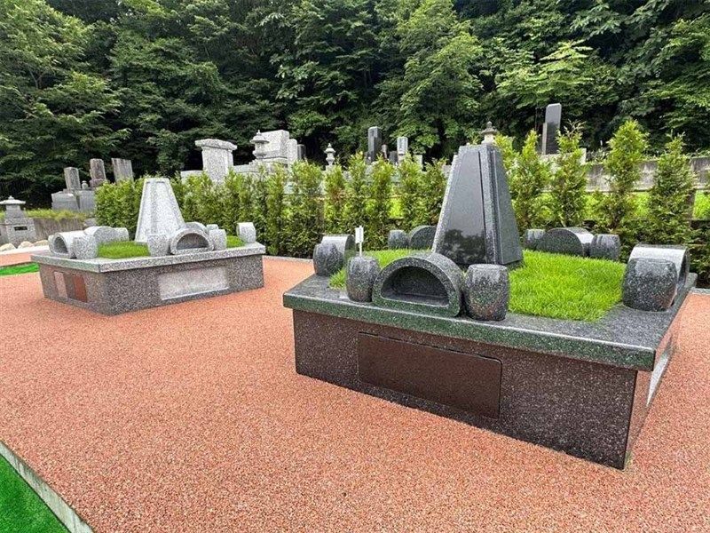 泉盛徳の丘霊園