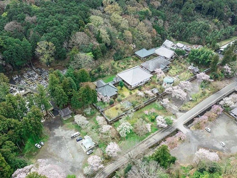 玉澤霊廟