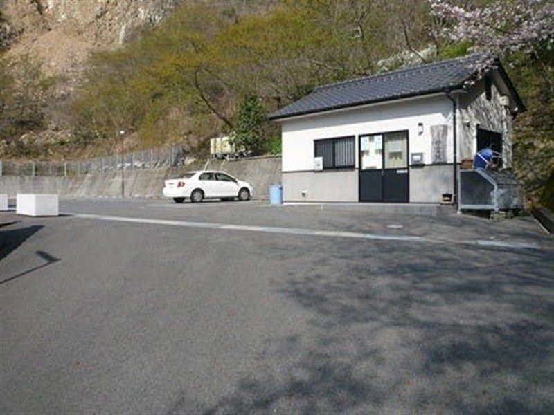 石内墓苑