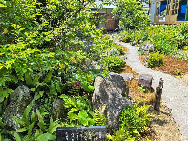 養徳院霊園
