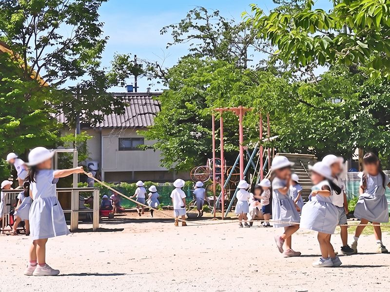 お寺に隣接する守山幼稚園