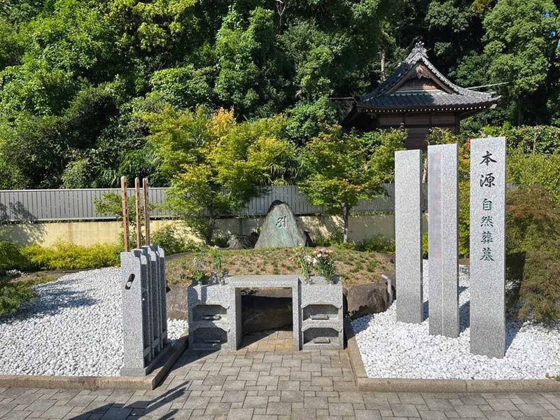 メモリーガーデン彩の杜霊園 永代供養墓・自然葬墓