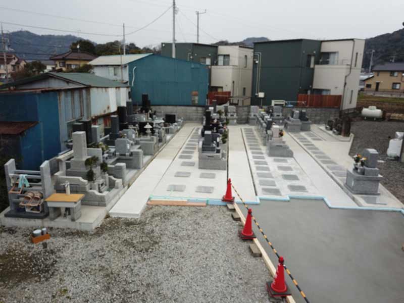 しもかぬき墓苑