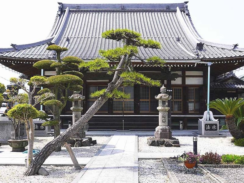 樹木葬霊園「水都の杜」