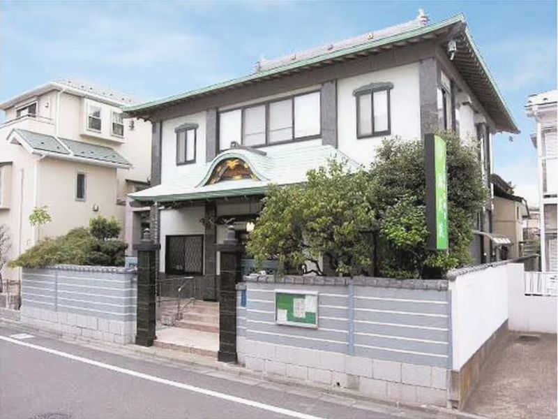 本堂外観 閑静な住宅街にあります