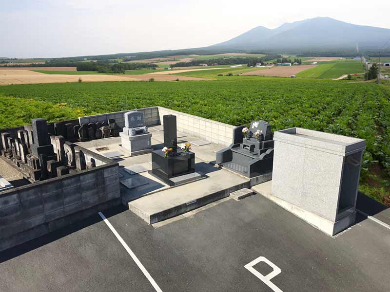 金古町川野共同墓地