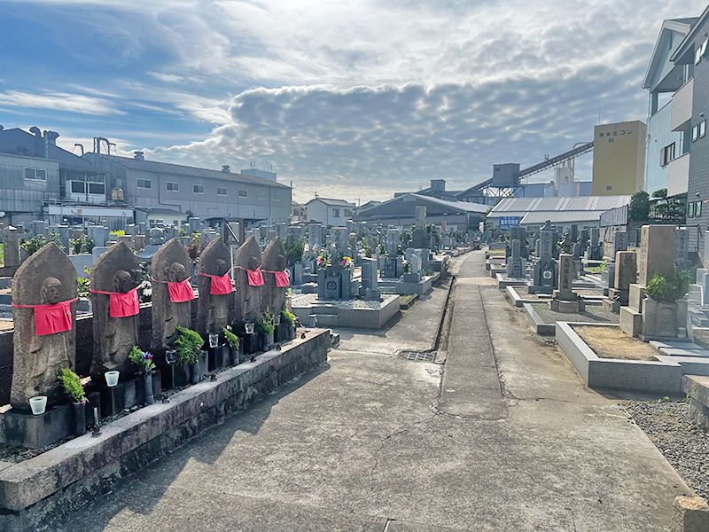 鶴原墓地