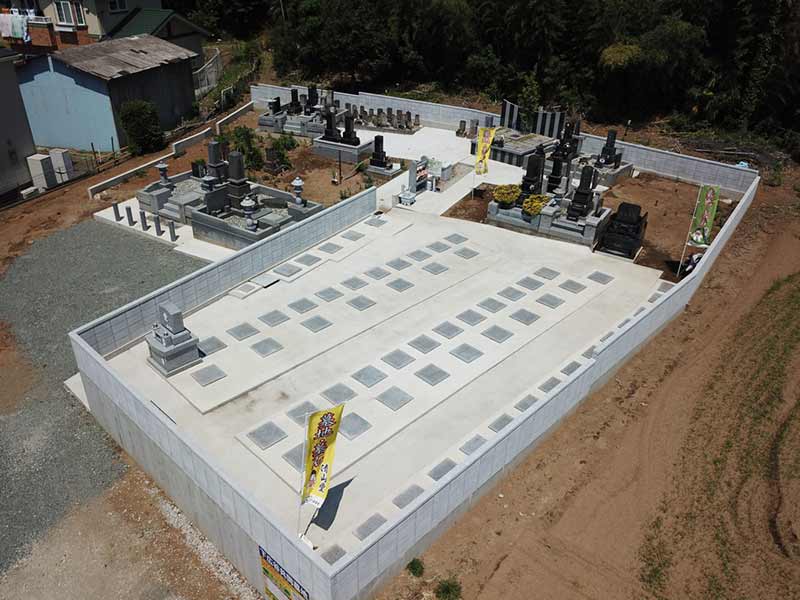 川越市下広谷共同墓地　全体的に日当たりの良い墓地