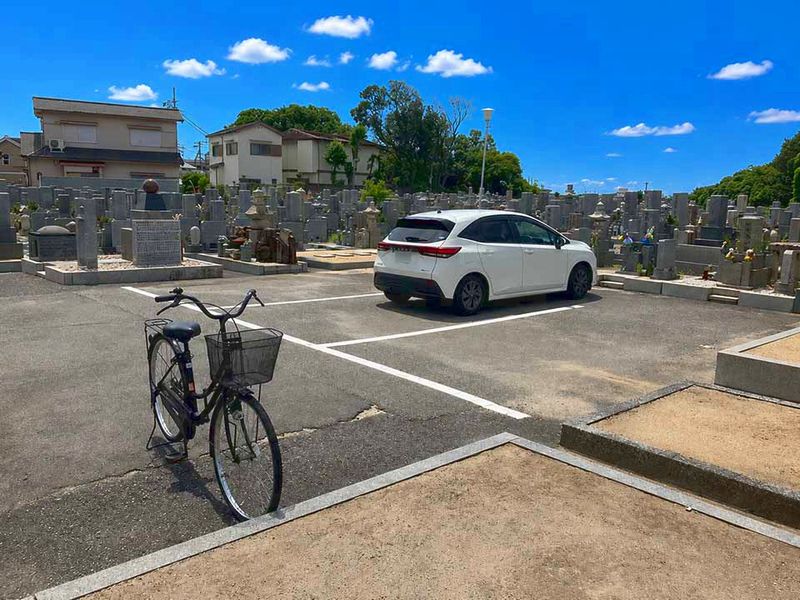 百舌鳥共同墓地