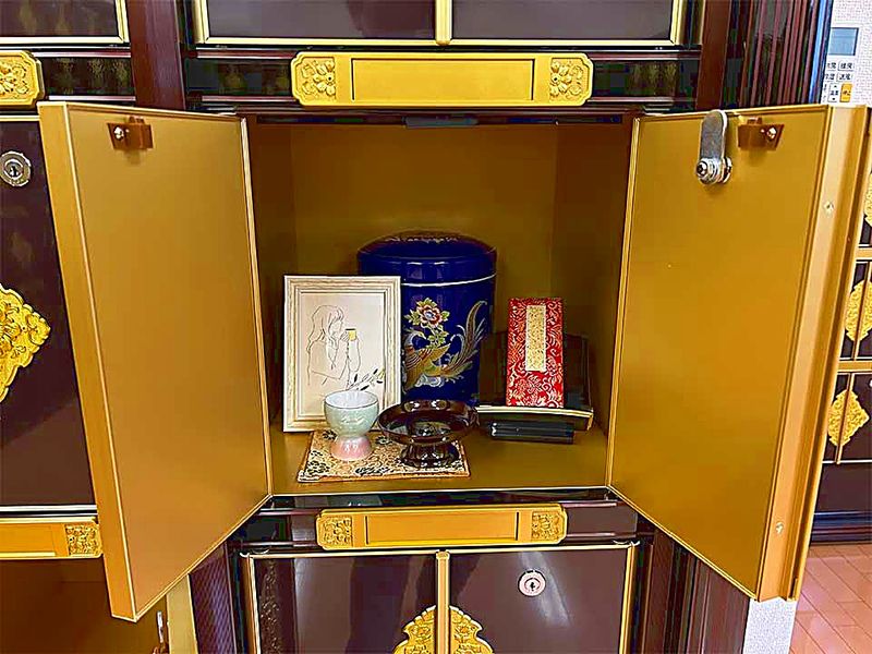 納骨壇内部