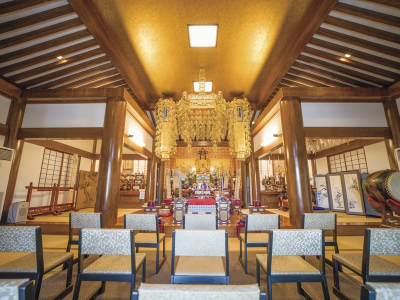 葬儀・法要もすべて執り行えます。
