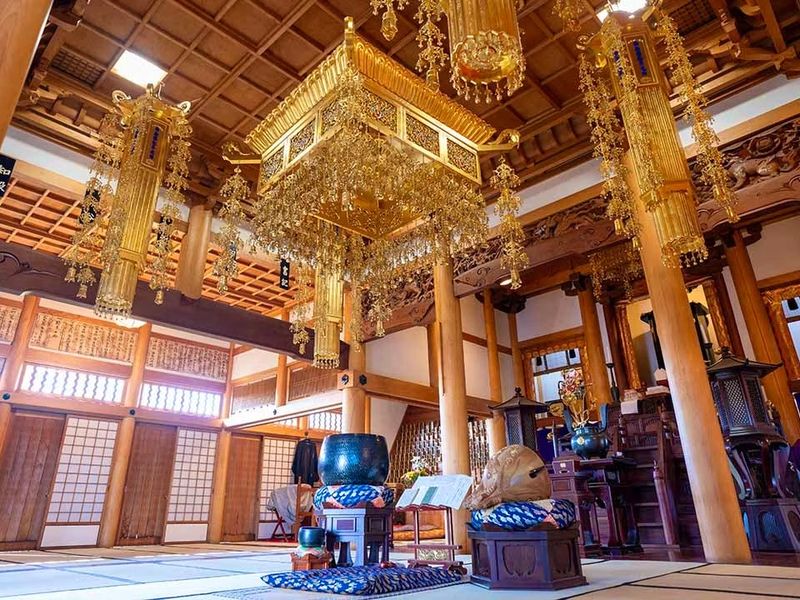 葬儀・法要もすべて執り行えます。
