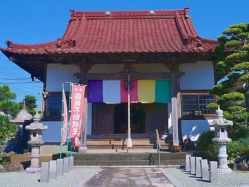 約700年続く円蔵院が永代にわたり供養・管理いたします。