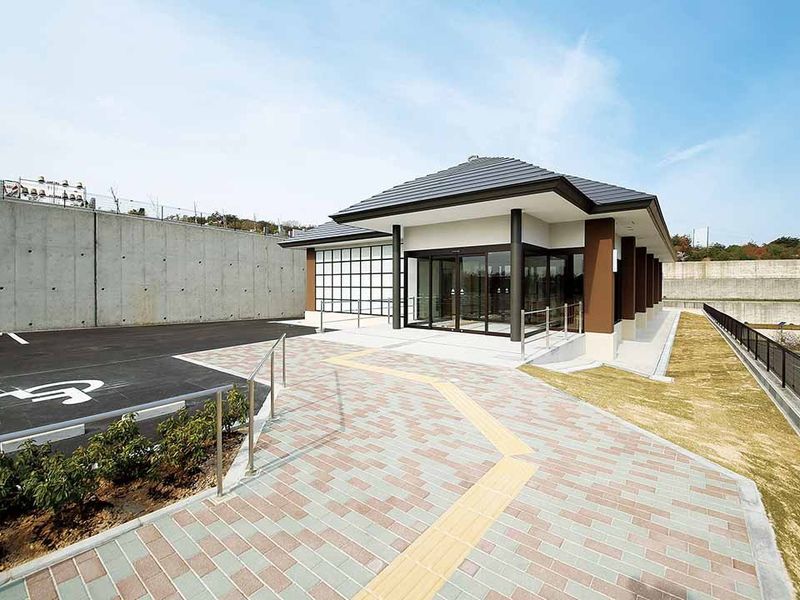 管理棟 新館