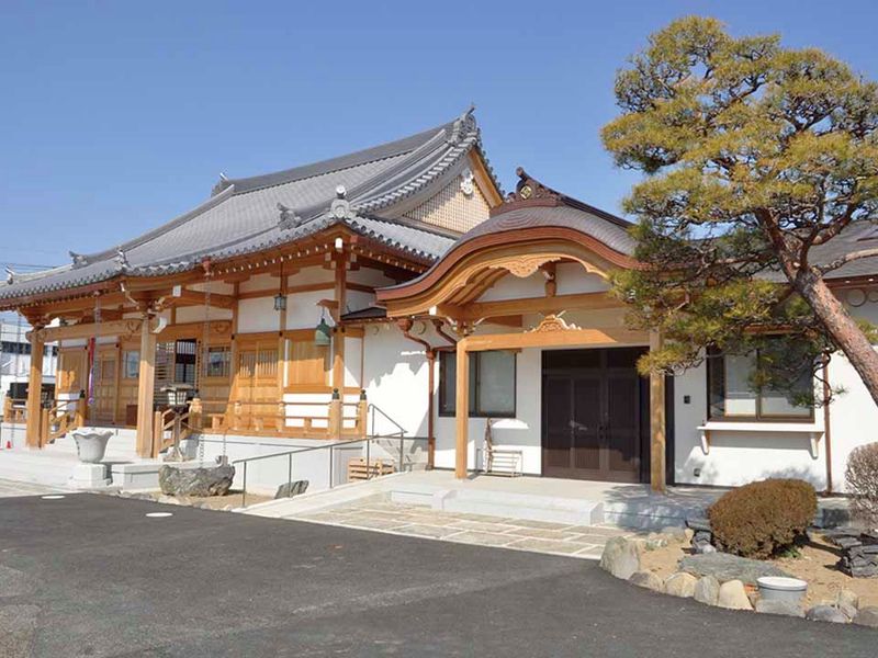 本堂と客殿
