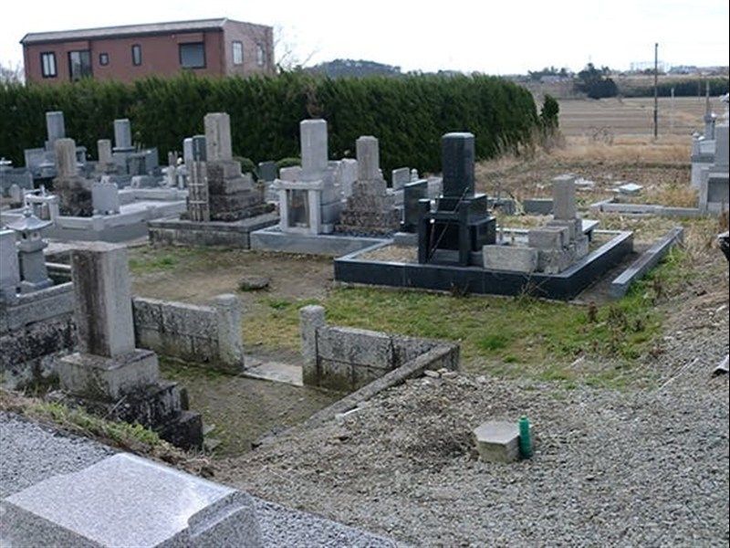 地の岡墓地