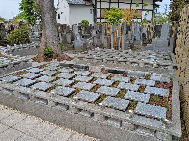 夏目坂いつくしみ霊苑