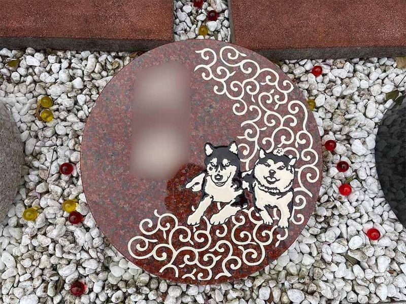 メモリアルストーン